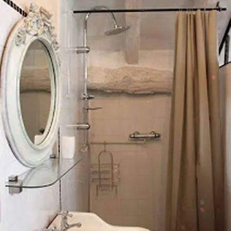 Le Paillet Des Artistes Holiday home Saint-Vincent (Herault)