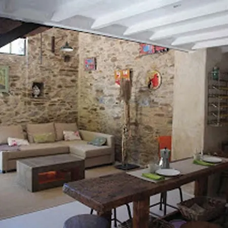 Le Paillet Des Artistes Holiday home